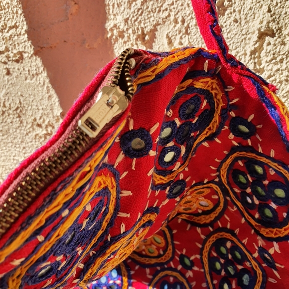 Vintage Woodstock Circle Purse - Picture 3 of 3